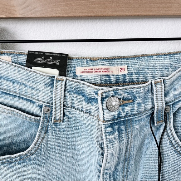 Levi’s 70s High Slim Straight Jeans - Picture 3 of 5